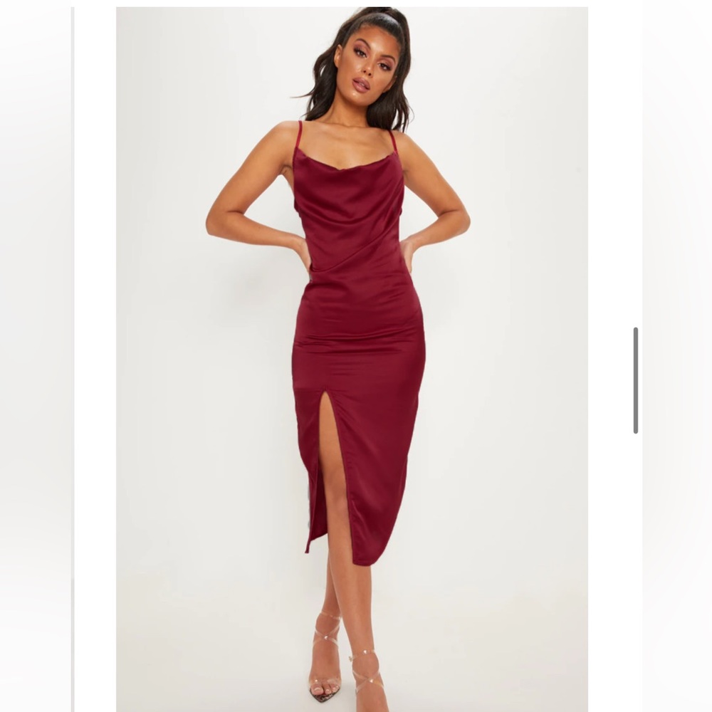 PRETTTLITTLETHING Midi Dress
